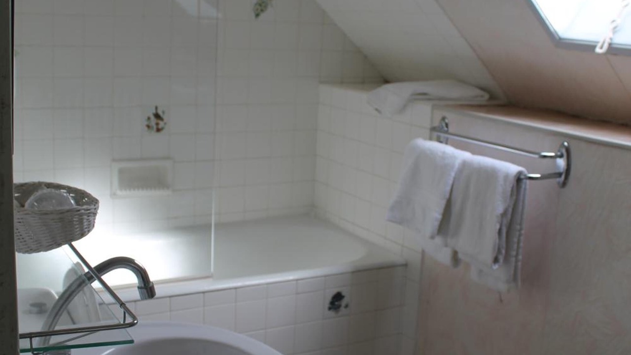 Photo of Bathroom in La Canourgue