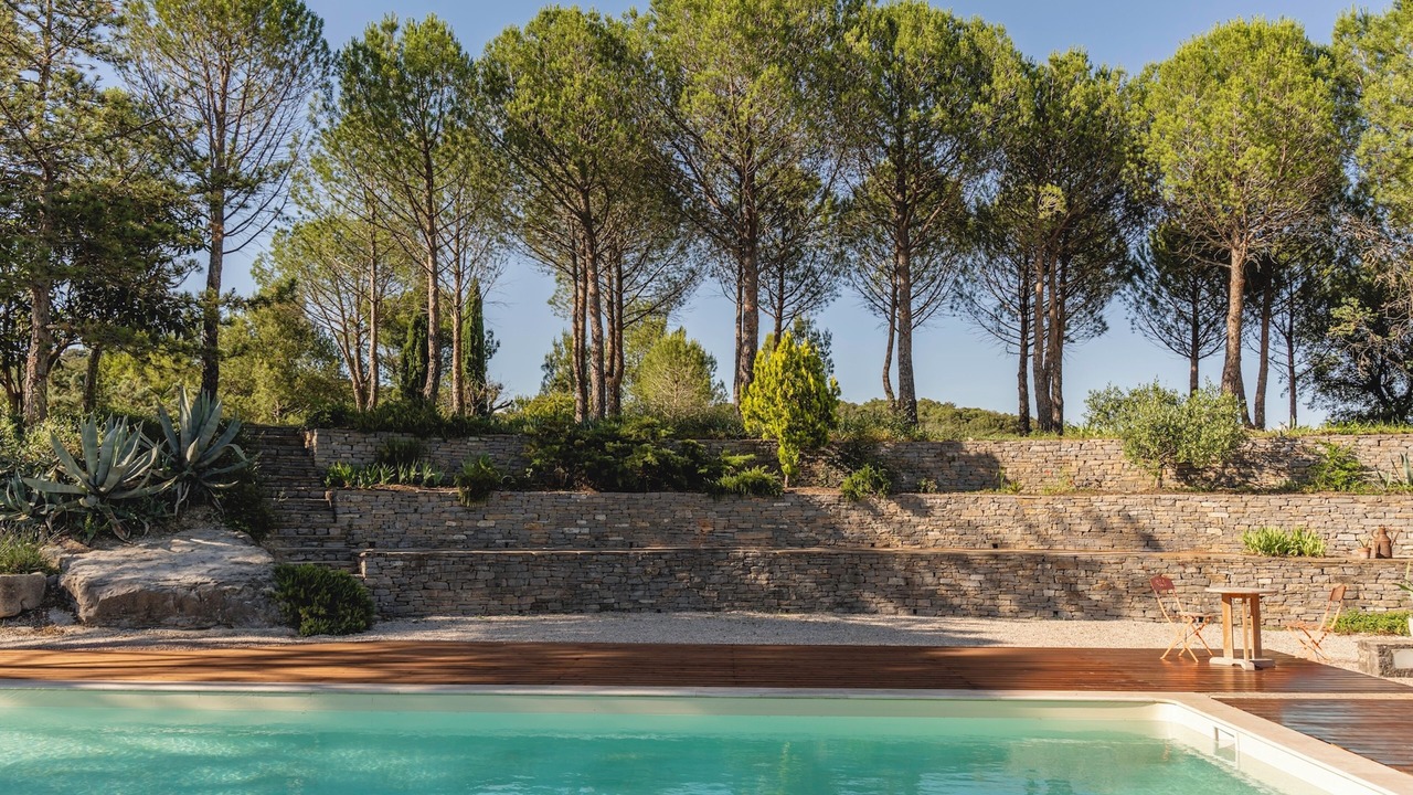 Photo of Outdoor in Saint-Julien-les-Rosiers