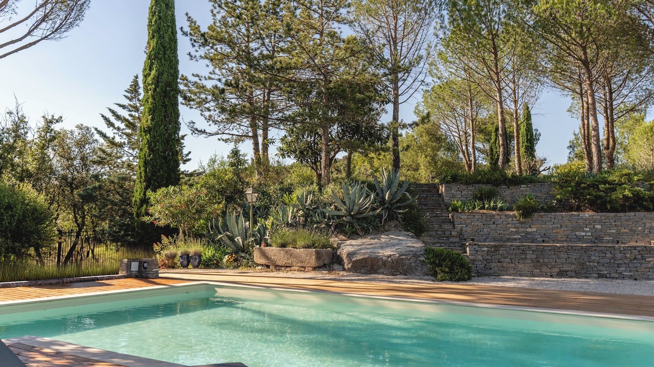 Photo of Outdoor in Saint-Julien-les-Rosiers