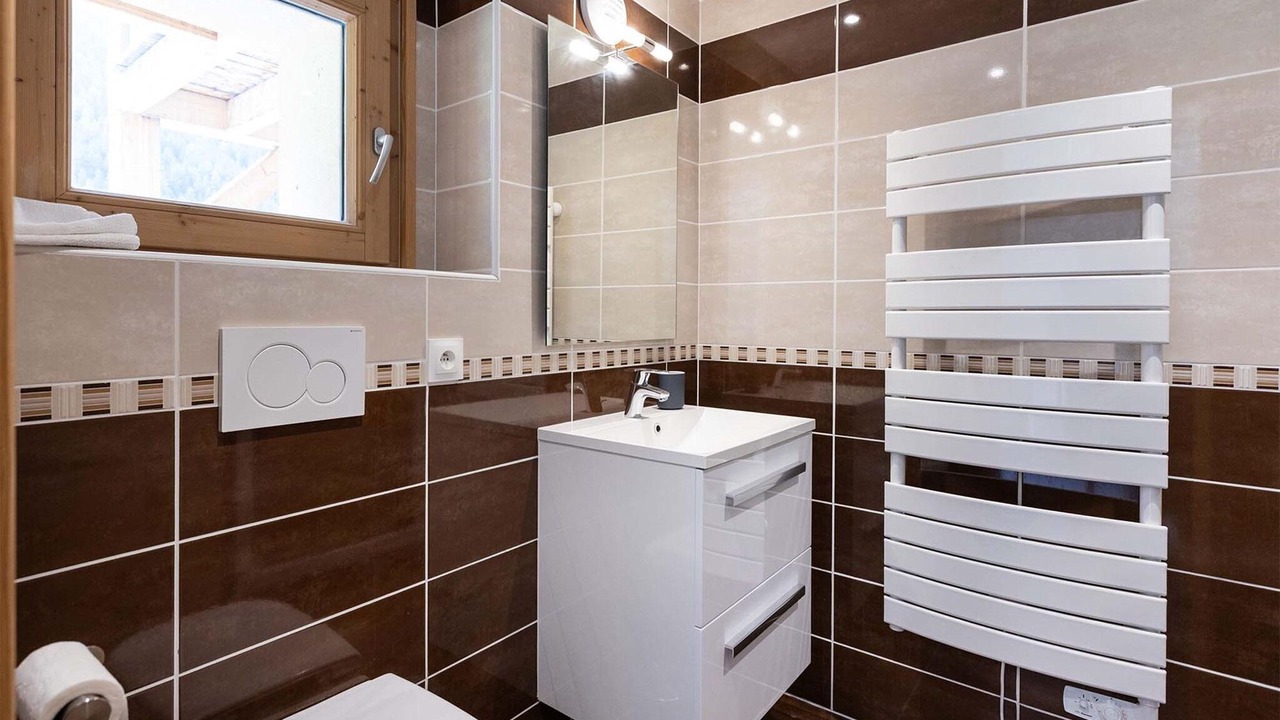 Photo of Bathroom in Nancroit