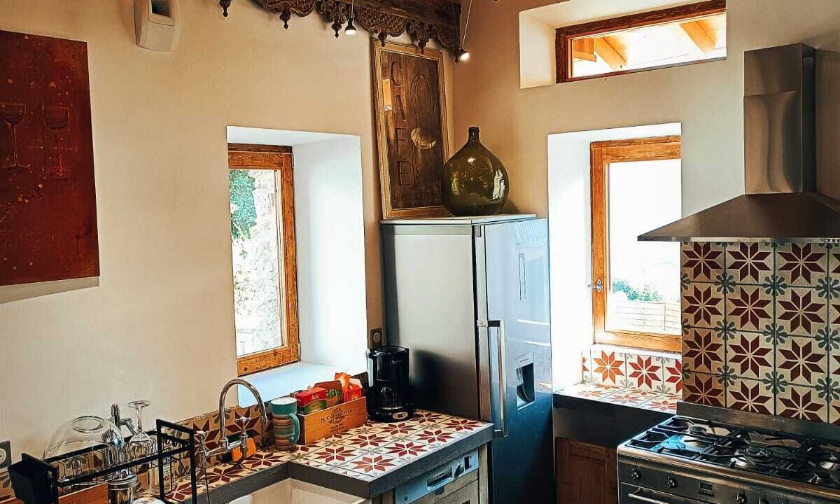 Photo of Kitchen in Saint-Martin-de-la-Porte