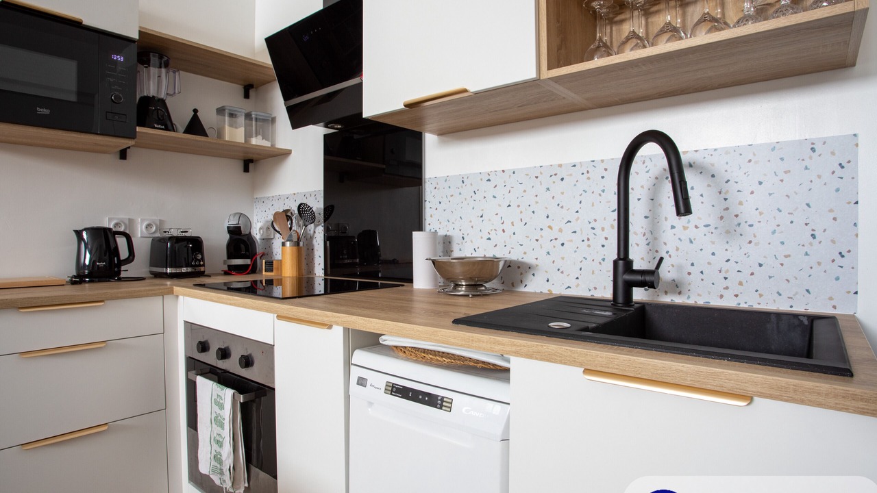 Photo of Kitchen in Vernier
