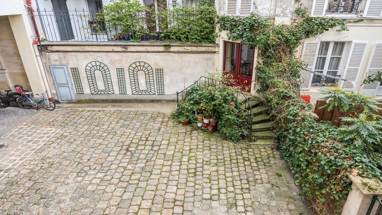 Photo of Outdoor in 9th Arrondissement