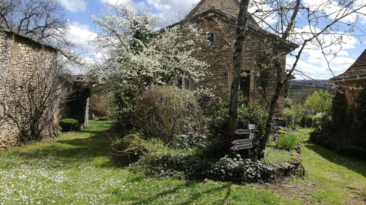Photo of Outdoor in Lunan