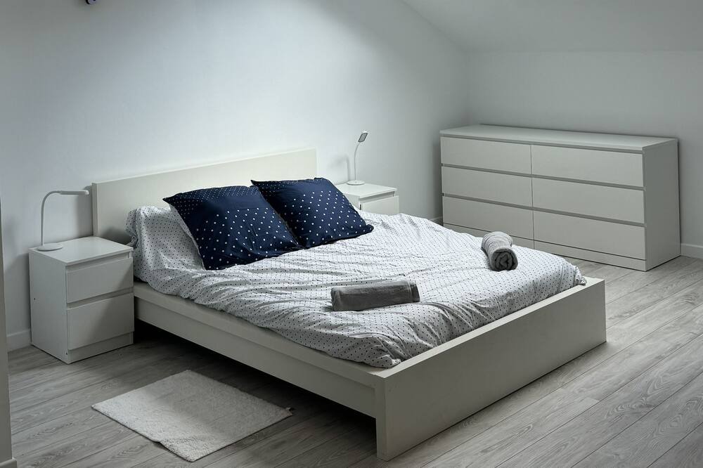 Photo of Bedroom in Tremblay-en-France