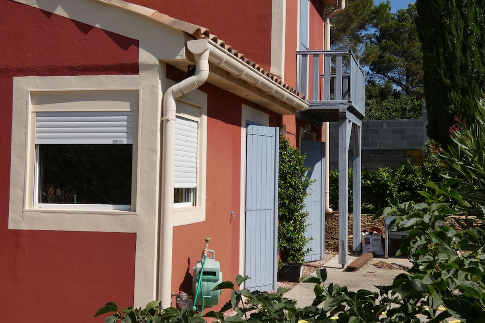 Photo of Outdoor in Uchaux