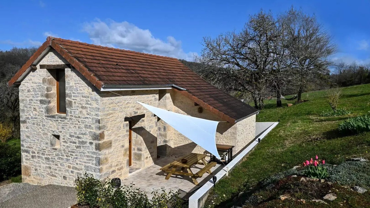 Photo of Outdoor in Chasteaux