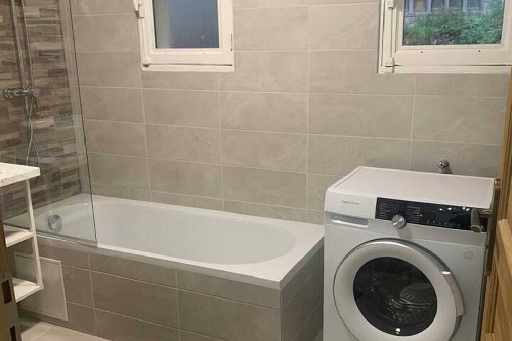Photo of Bathroom in Saint-Michel-de-Maurienne