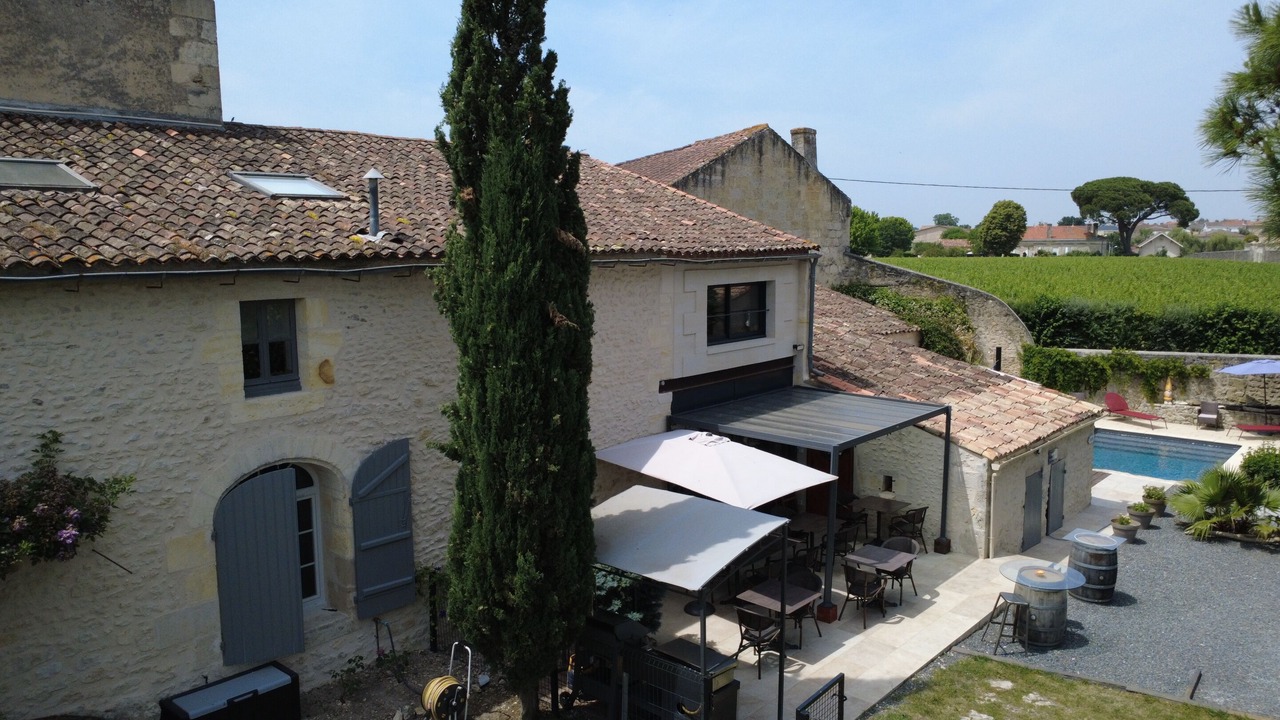 Photo of Outdoor in Saint-Estephe