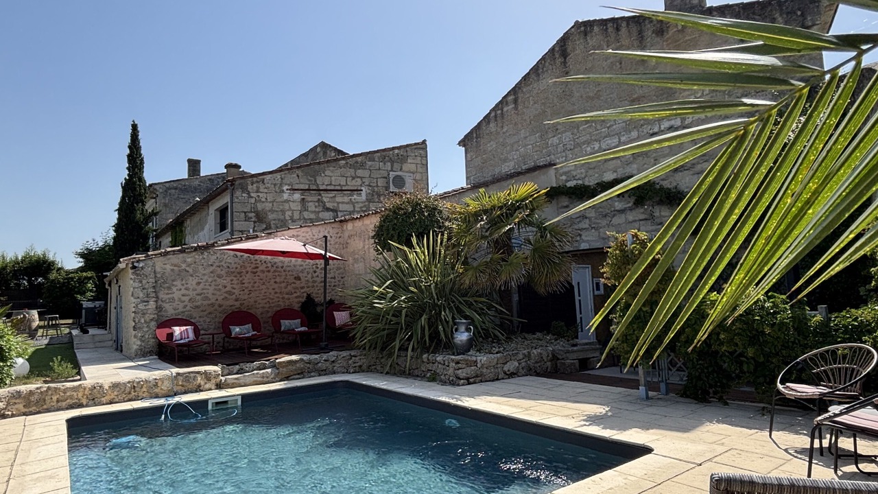 Photo of Outdoor in Saint-Estephe