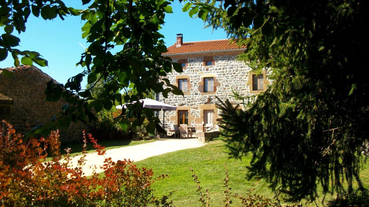 Photo of Buildings in Saint-Privat-d'Allier