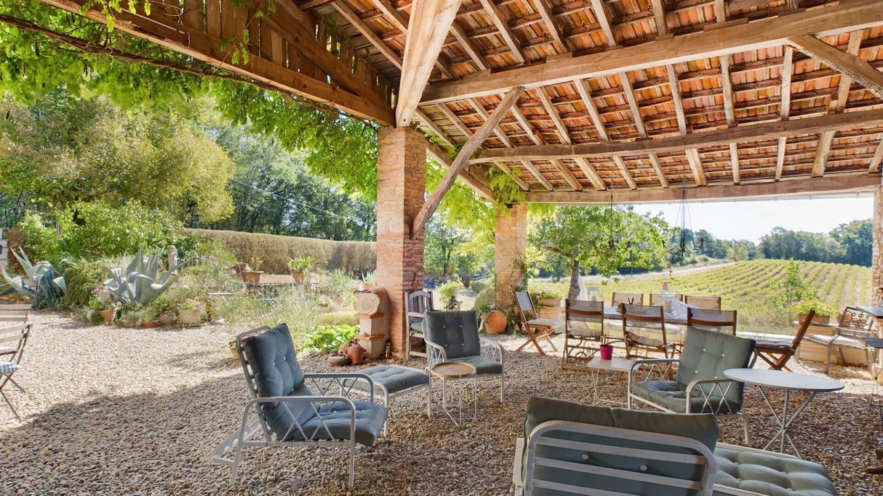 Photo of Patio Balcony in Castelnau-de-Montmiral