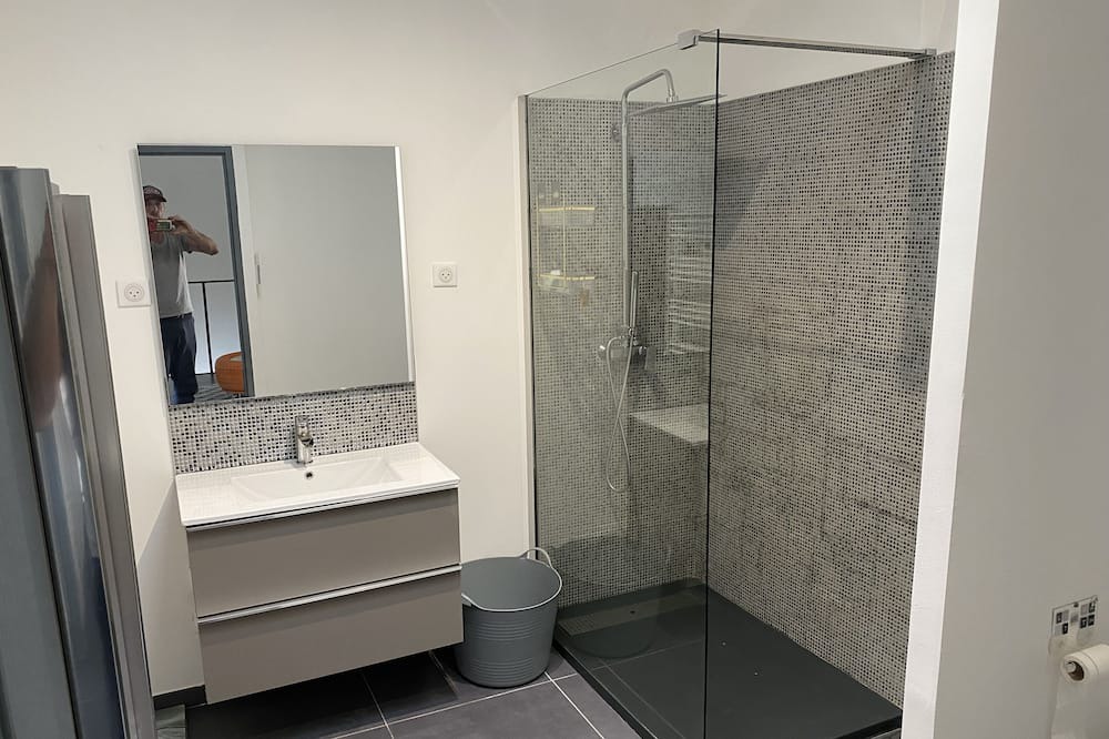 Photo of Bathroom in Le Cailar
