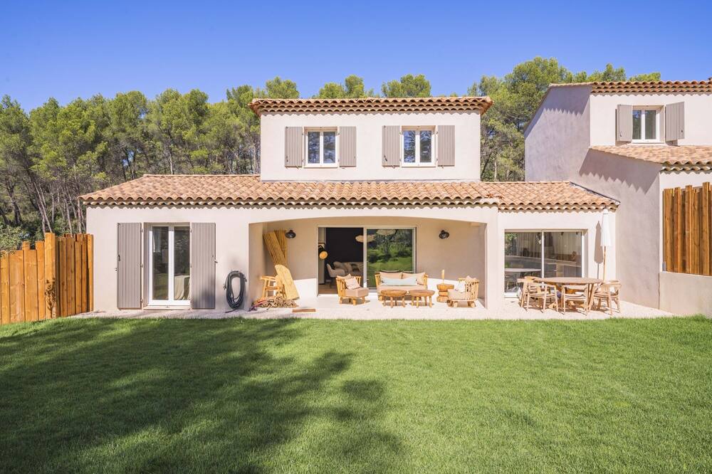 Photo of Outdoor in Fuveau