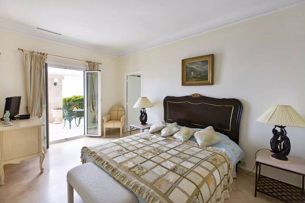 Photo of Bedroom in Cap d'Ail