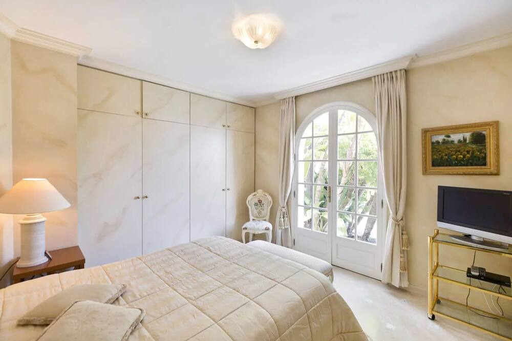 Photo of Bedroom in Cap d'Ail