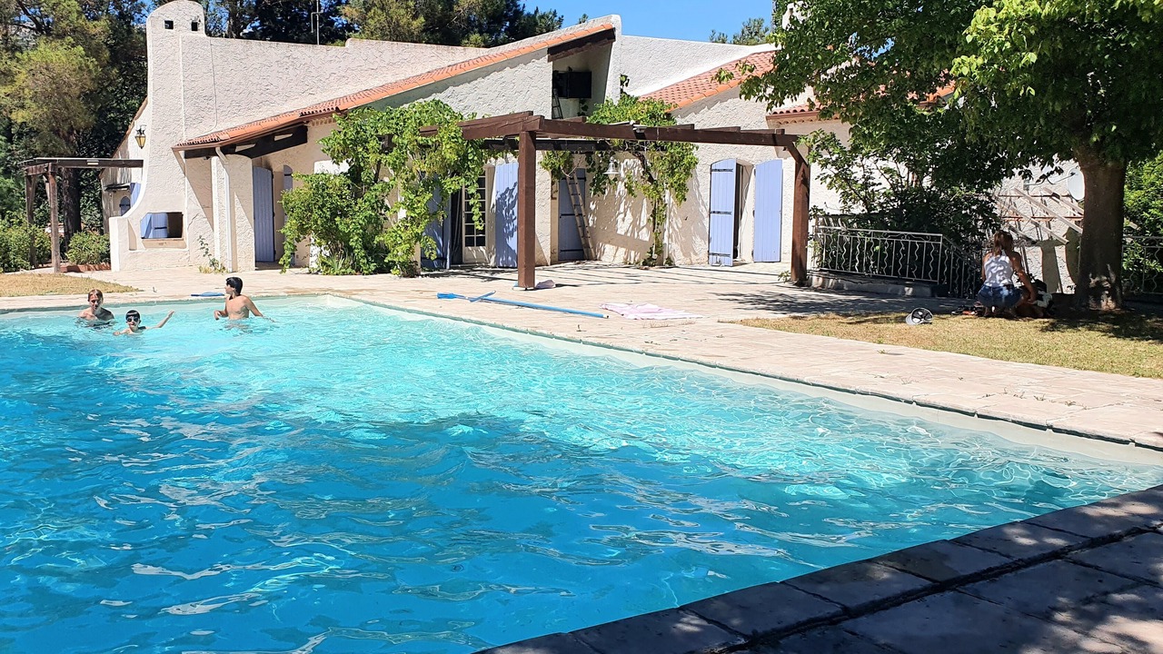 Photo of Outdoor in Chateauneuf-le-Rouge