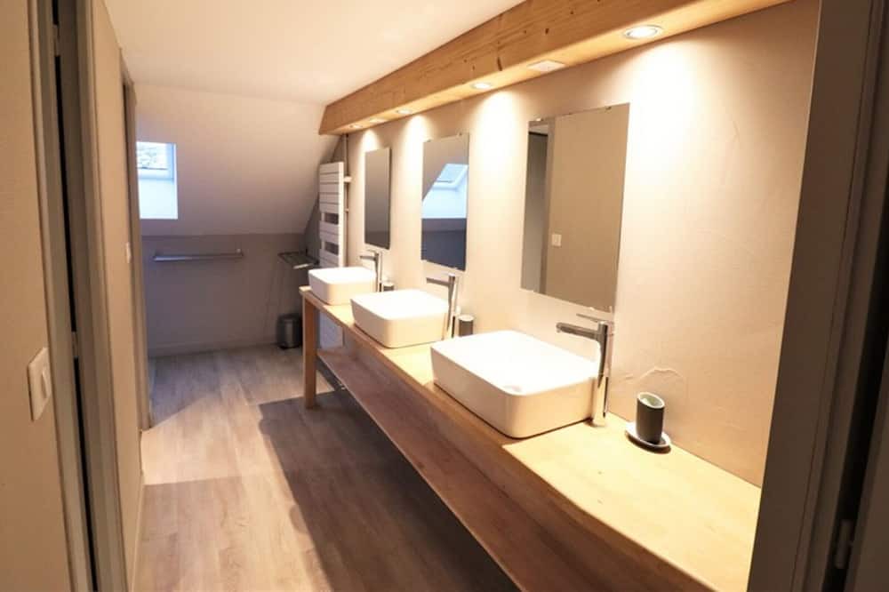 Photo of Bathroom in Albepierre-Bredons