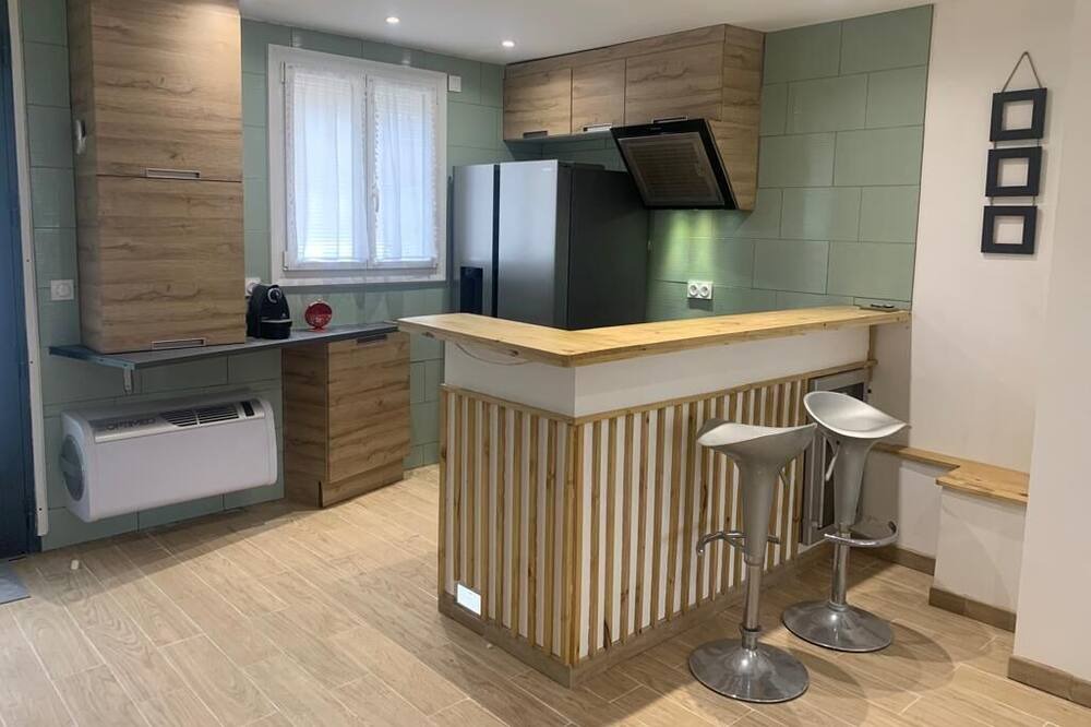 Photo of Kitchen in Mandres-les-Roses