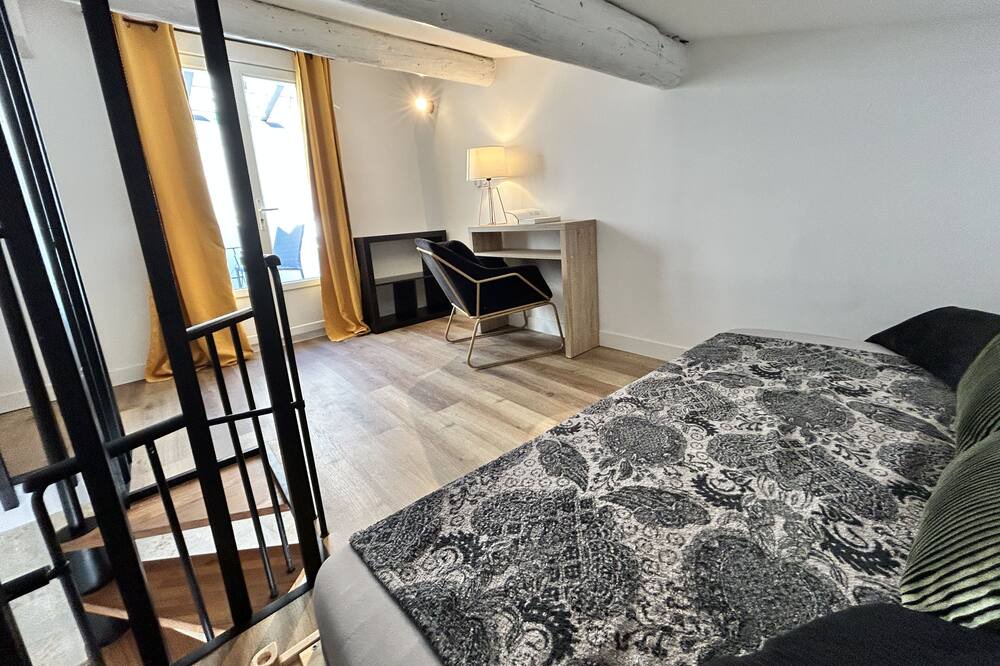 Photo of Bedroom in Lunel