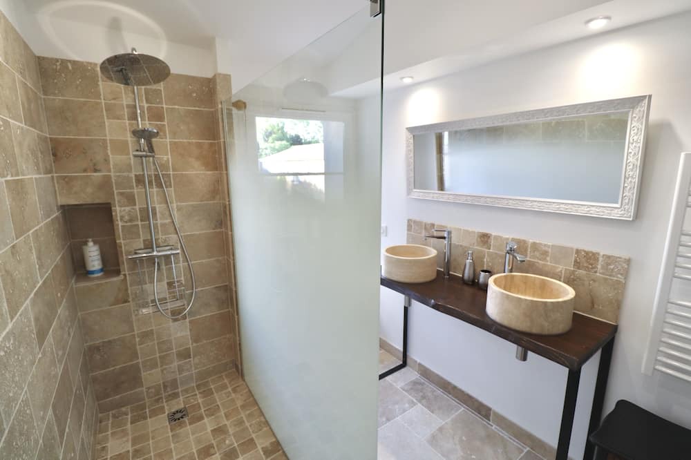 Photo of Bathroom in Saint-Just
