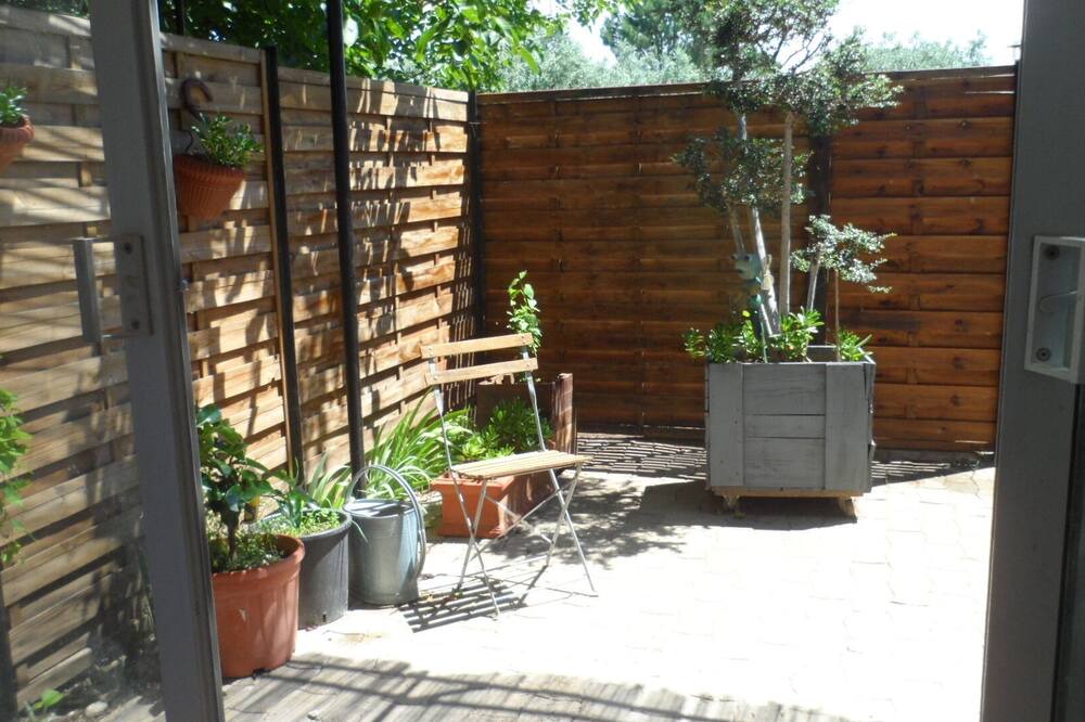 Photo of Outdoor in Uchaux