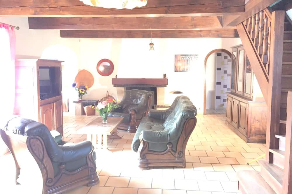 Photo of Livingroom in Cruas
