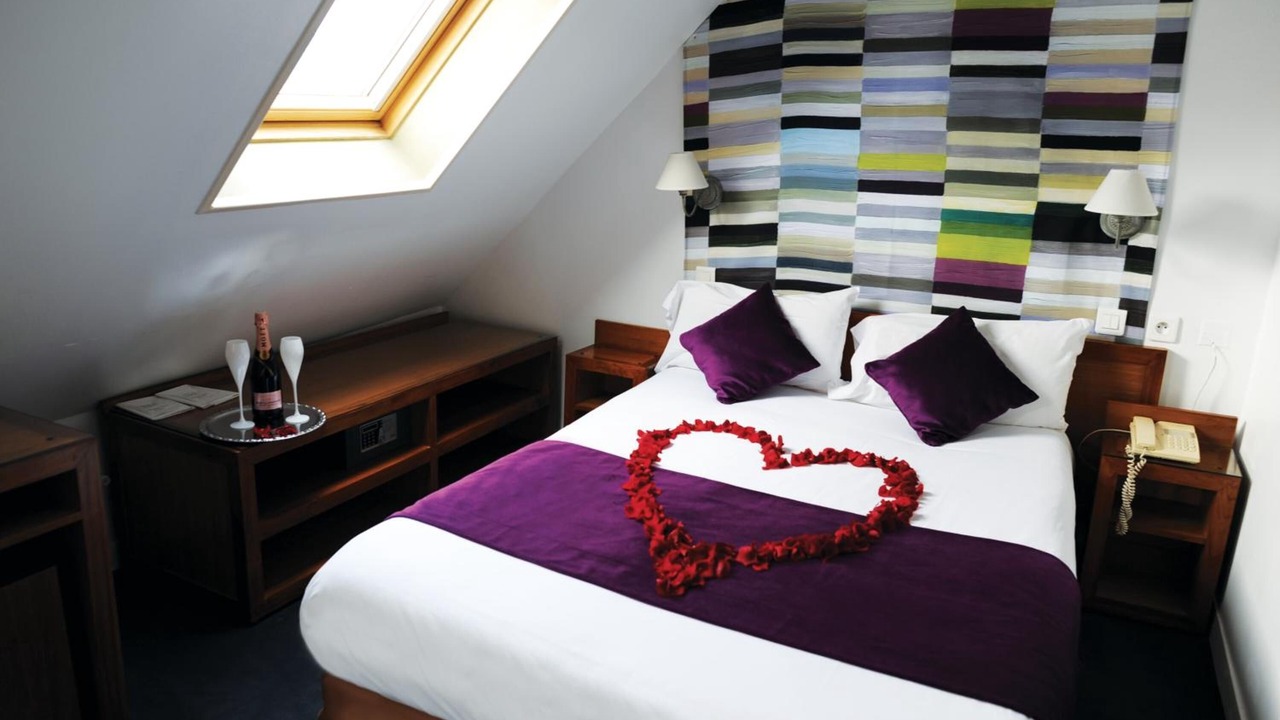 Photo of Bedroom in Quartier du Faubourg-Montmartre