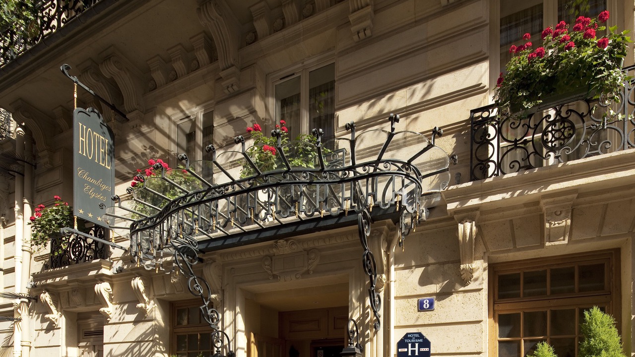 Photo of Outdoor in Champs-Elysees
