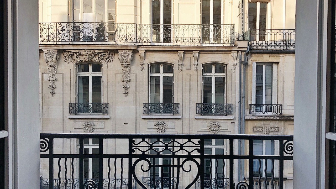 Photo of Bedroom in Champs-Elysees