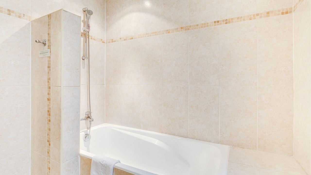 Photo of Bathroom in Quartier de la Salpetriere