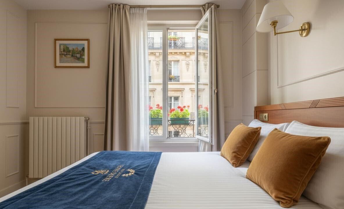 Photo of Bedroom in Quartier du Faubourg-Montmartre