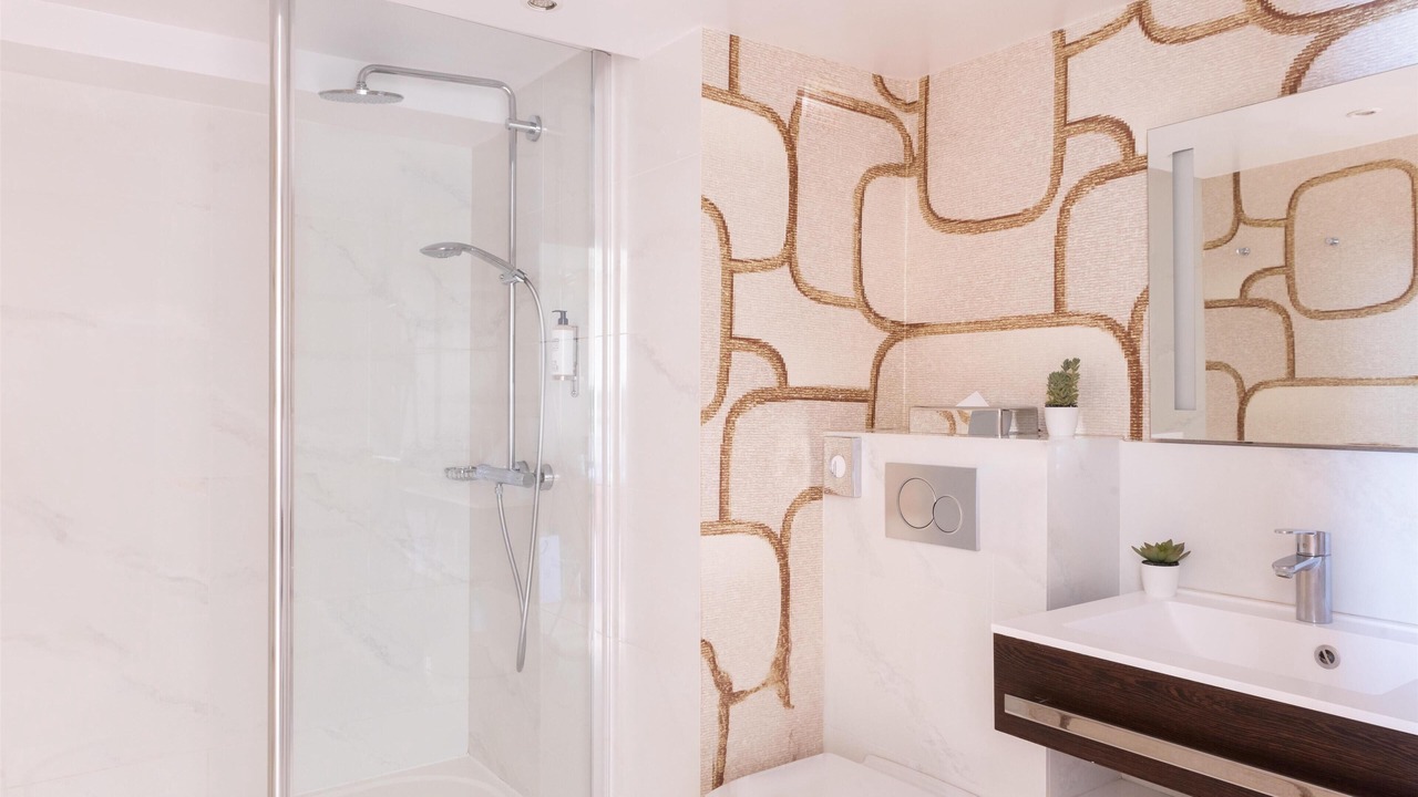 Photo of Bathroom in Quartier du Faubourg-Montmartre