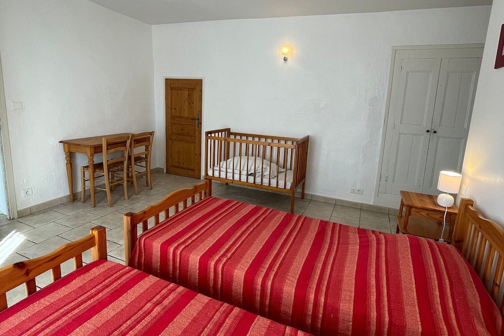Photo of Bedroom in Saint-Andre-de-Vezines