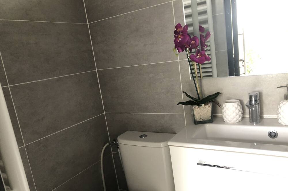 Photo of Bathroom in Sevran