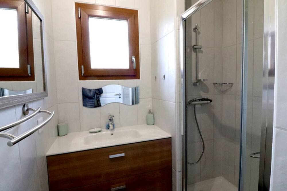 Photo of Bathroom in Carlat