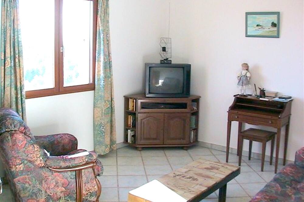Photo of Livingroom in Planzolles