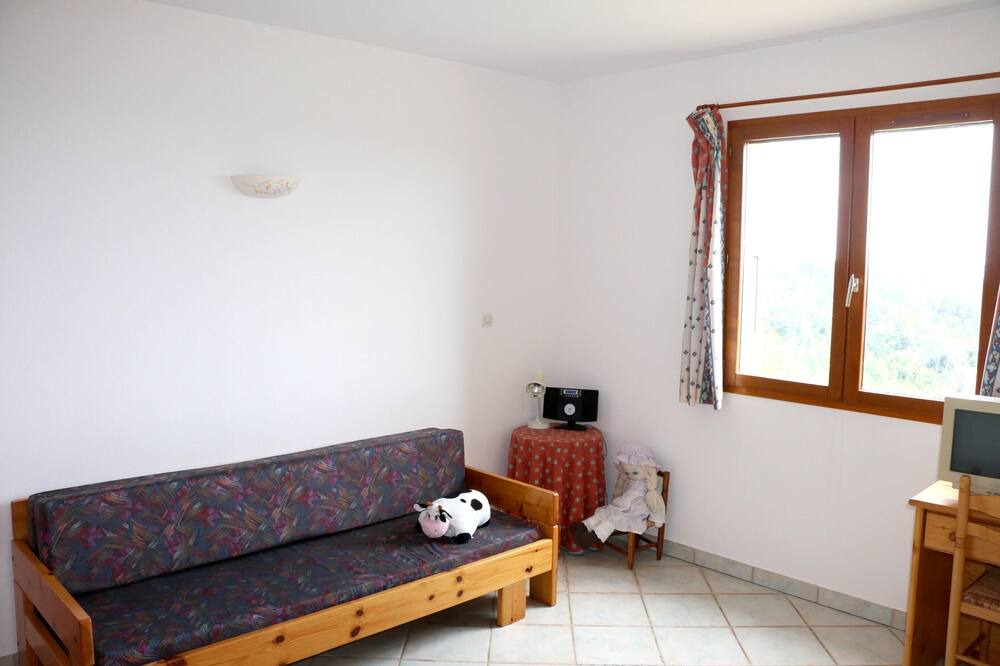Photo of Livingroom in Planzolles