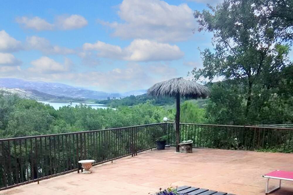 Photo of Outdoor in Llimiana
