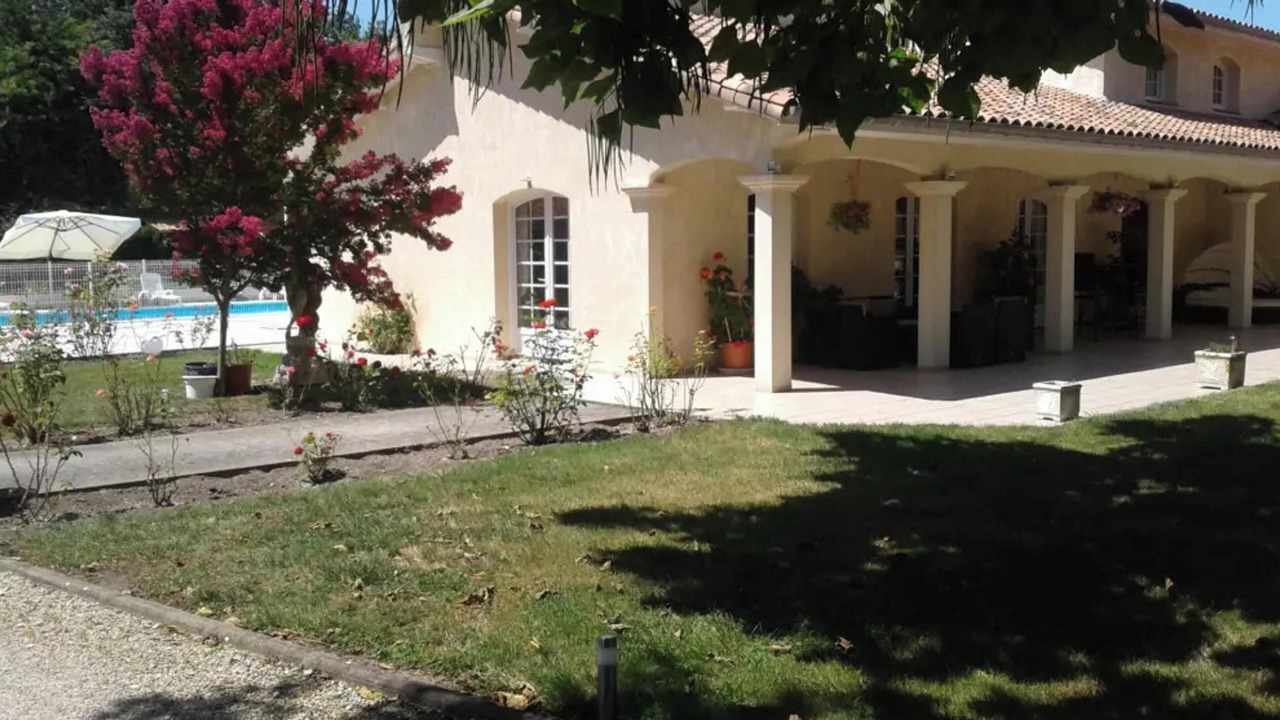 Photo of Outdoor in Begadan