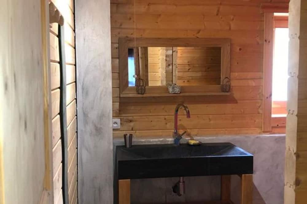 Photo of Bathroom in Orlu