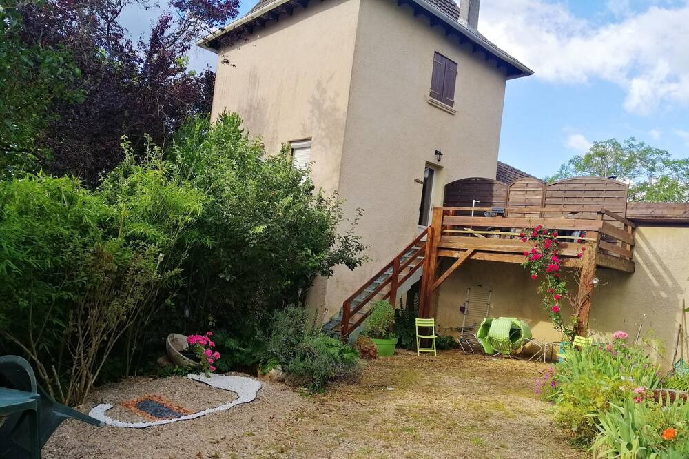 Photo of Outdoor in Villeneuve d'Aveyron