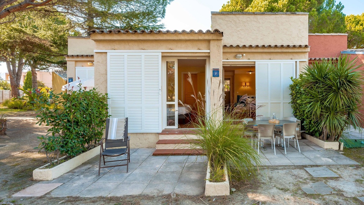 Photo of Patio Balcony in Mandelieu-la-Napoule Beach