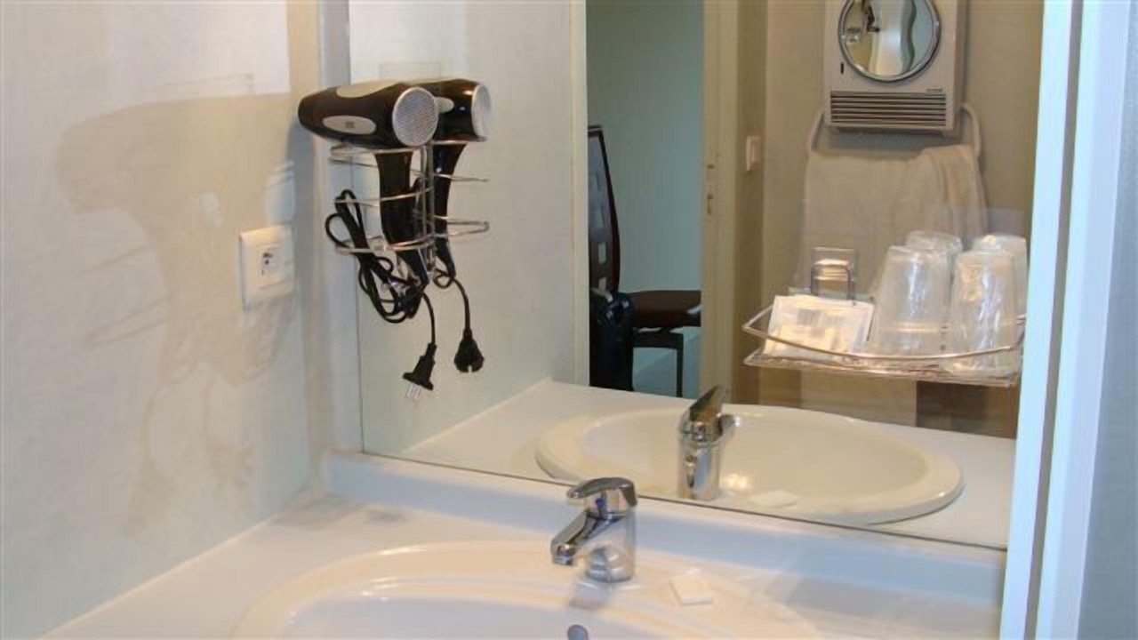 Photo of Bathroom in Langeac