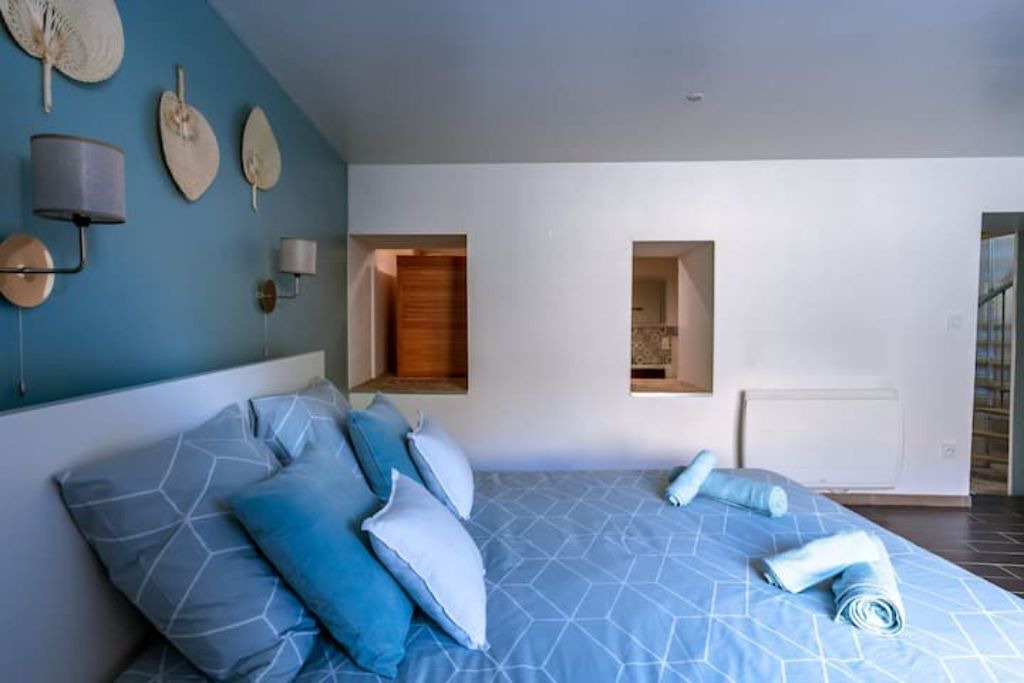 Photo of Bedroom in Fontaine-de-Vaucluse