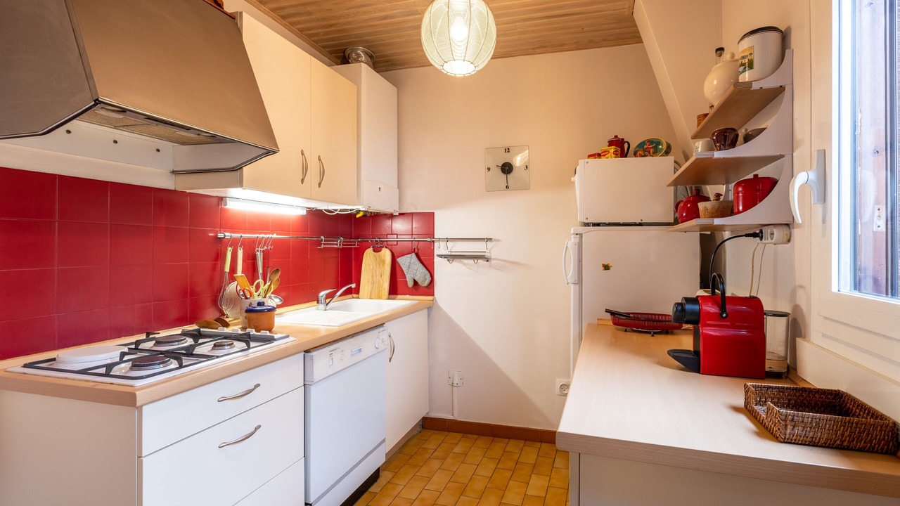 Photo of Kitchen in Font-Romeu-Odeillo-Via