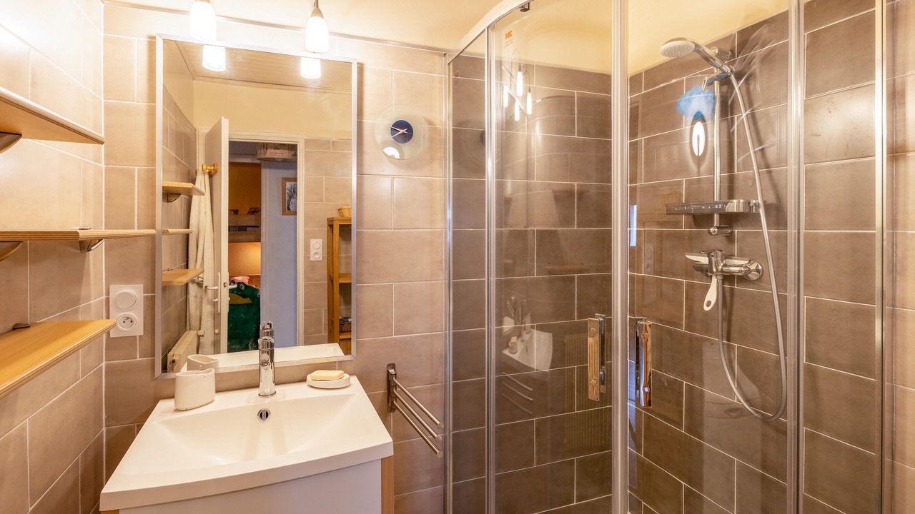 Photo of Bathroom in Font-Romeu-Odeillo-Via