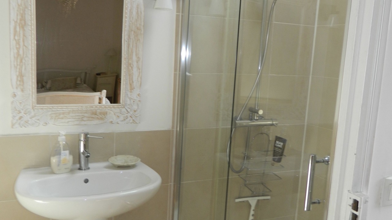 Photo of Bedroom in Saint-Genis
