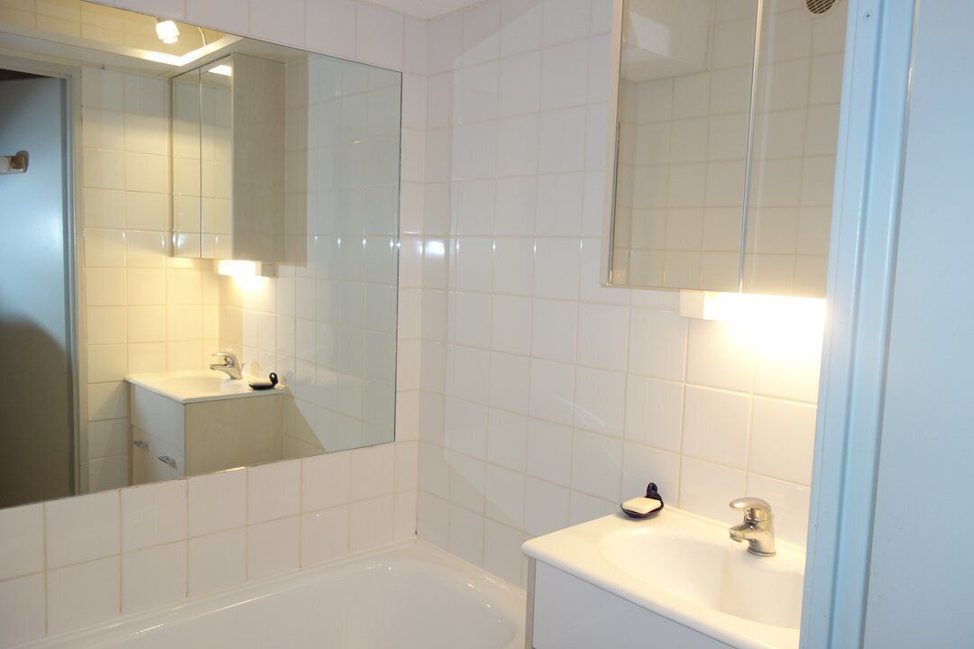 Photo of Bathroom in Eclose-Est