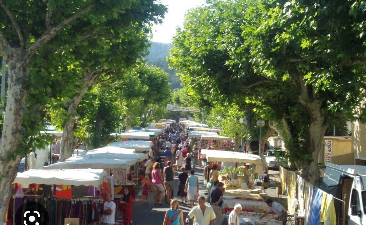 Photo of Others in Valreas